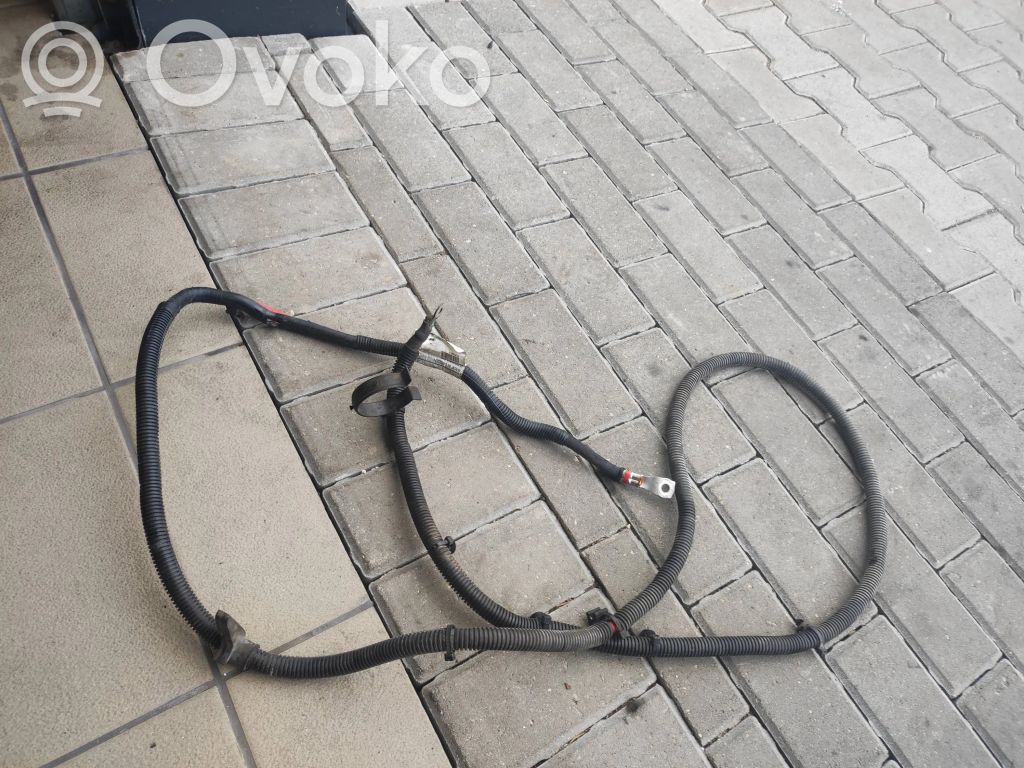 Volvo S60 Плюсовый провод (аккумулятора) 