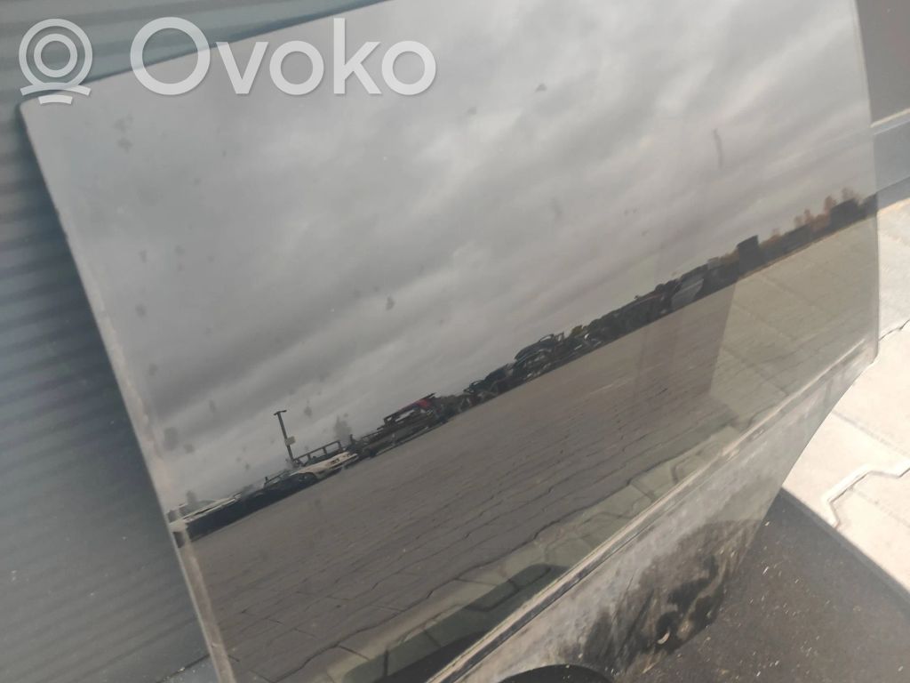 Ford Grand C-MAX Szyba drzwi tylnych 