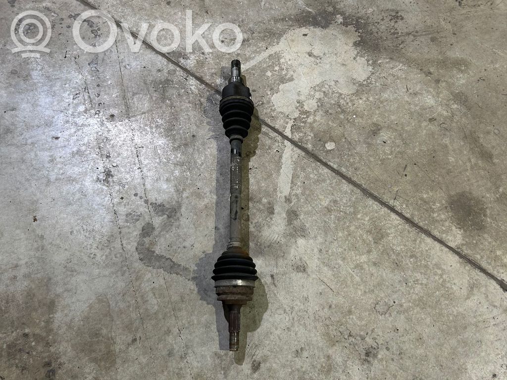 Peugeot 208 I Front driveshaft 