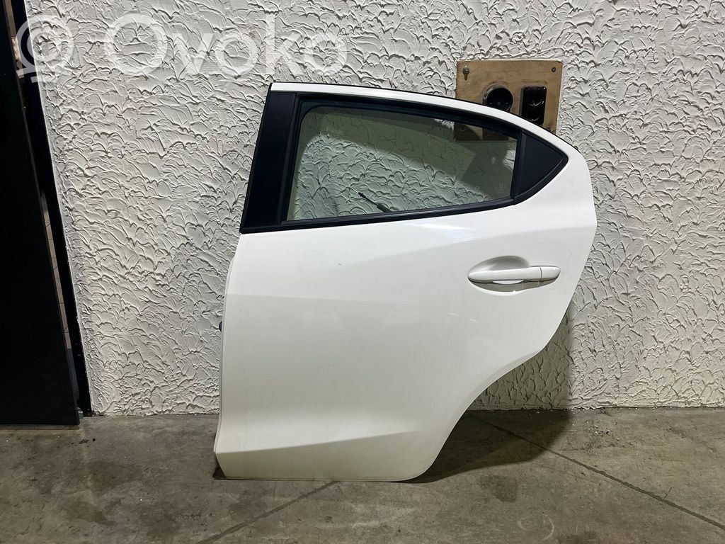 Mazda 2 Galinės durys 