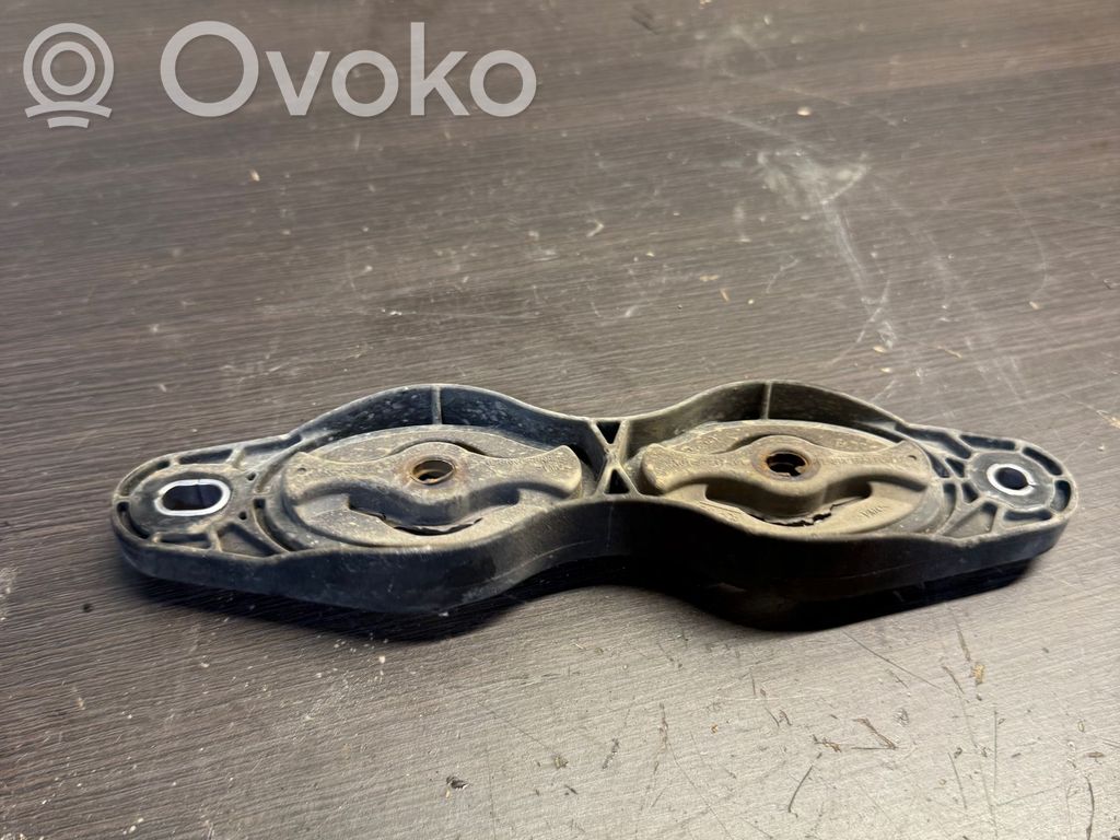 Ford Focus Rear differential/diff mount bracket 