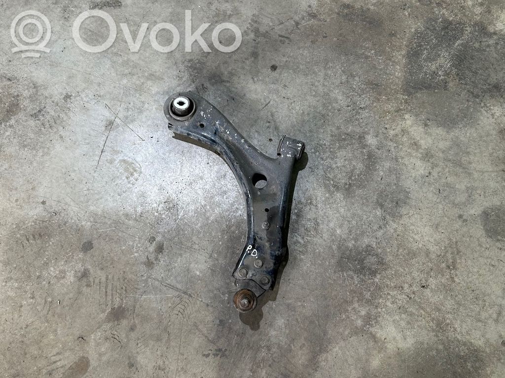 Ford Focus Priekinė šakė 