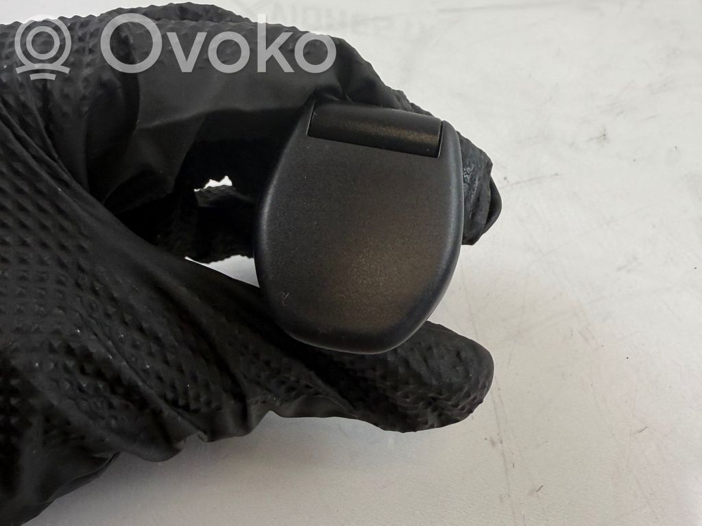 12 V Socket (front)   12V607L,1201A71