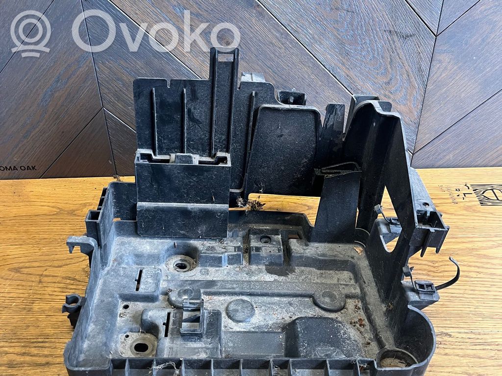 Opel Corsa D Akumulatora nostiprināšanas pamatne 