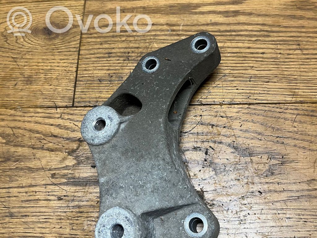 Opel Corsa D Gearbox mounting bracket 