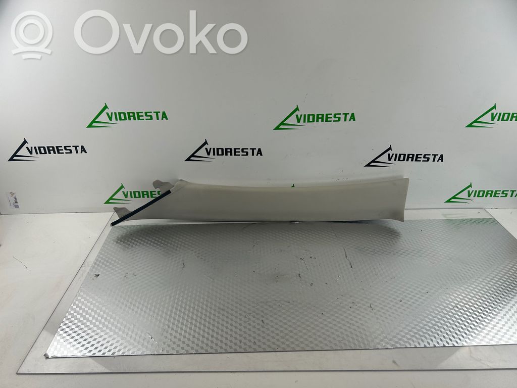 Mazda 6 A-pilarin verhoilu 