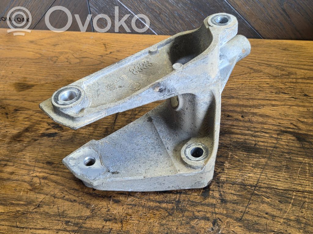 Engine mount bracket   X00765B,8333