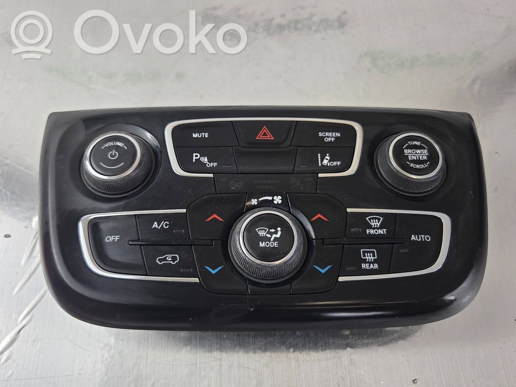 Jeep Compass Gaisa kondicioniera / klimata kontroles / salona apsildes vadības bloks (salonā) 