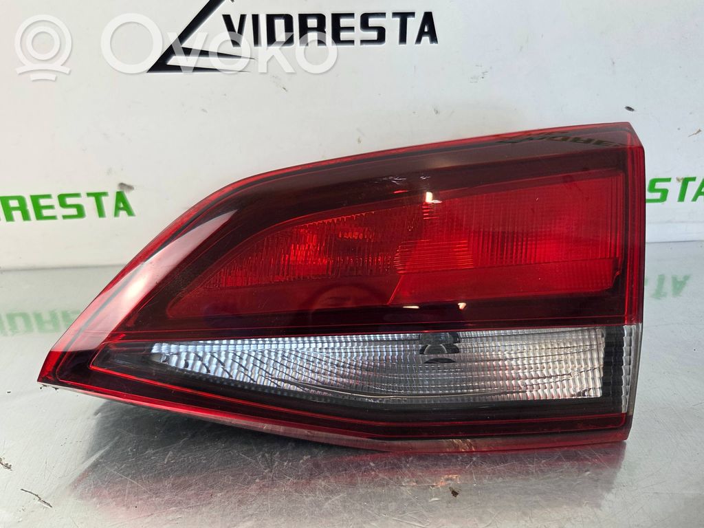 Opel Astra K Lampy tylnej klapy bagażnika 