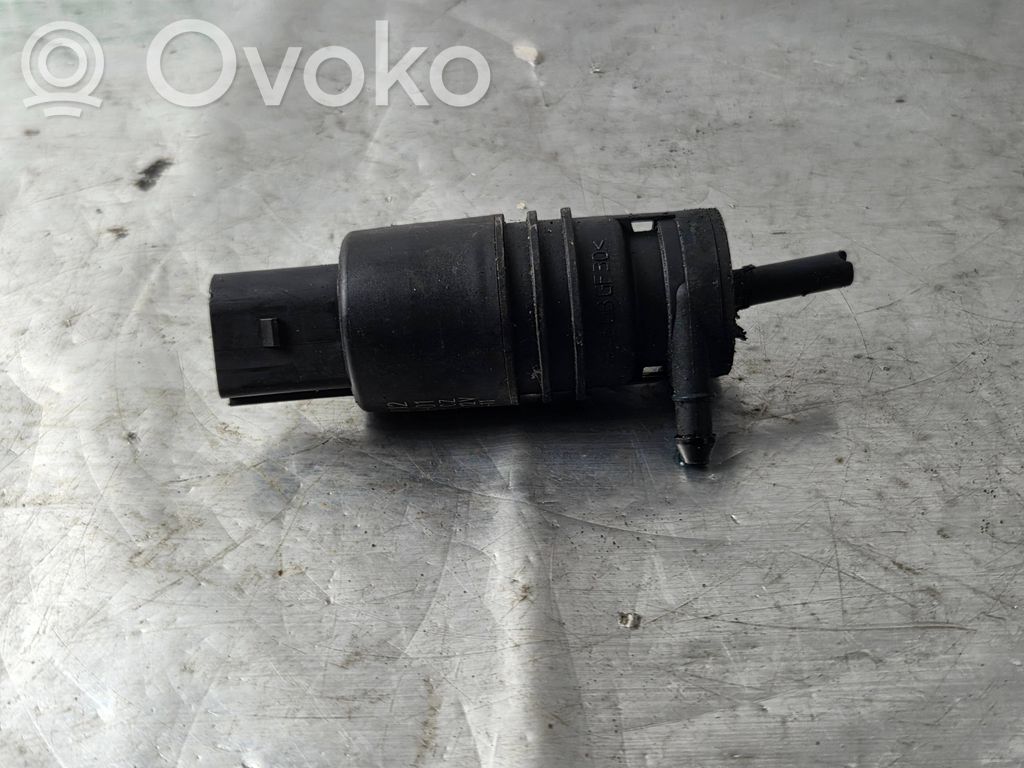 BMW 6 F06 Gran coupe Windscreen/windshield washer pump 