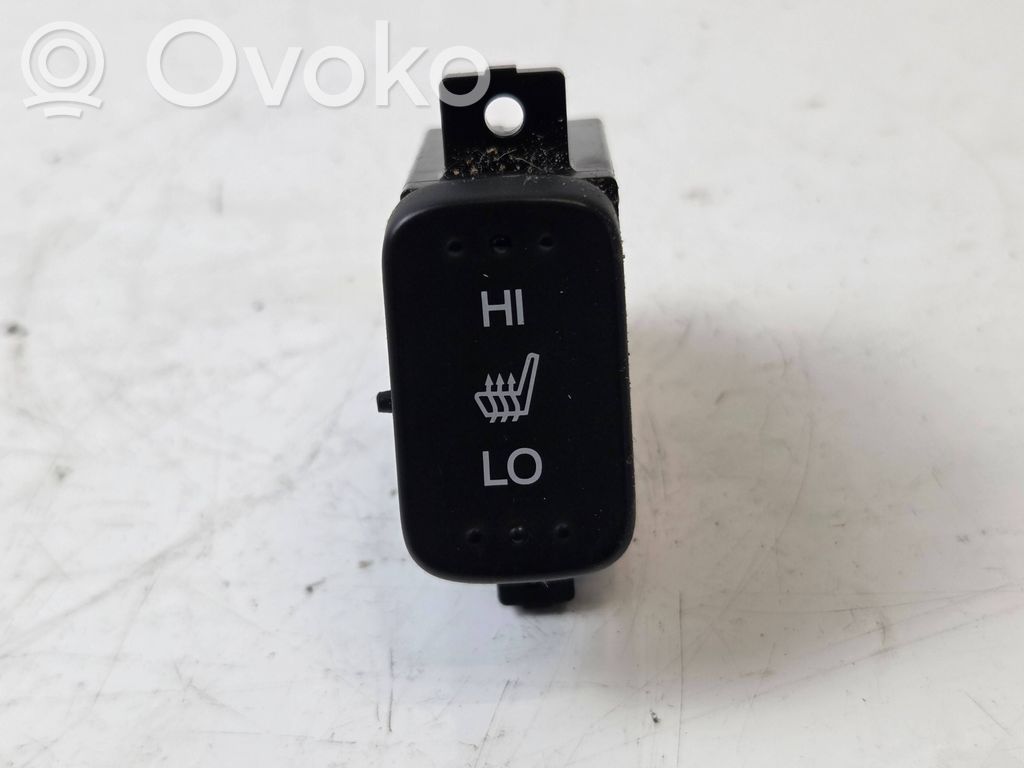 Honda CR-V Seat heating switch 