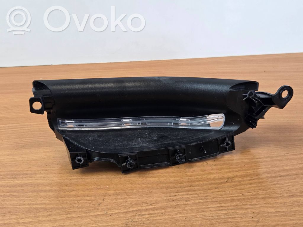 Lampka wewnętrzne drzwi tylnych   92630Q0100,20230116
