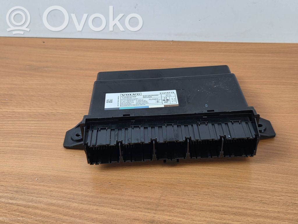 Volvo XC60 Door central lock control unit/module 