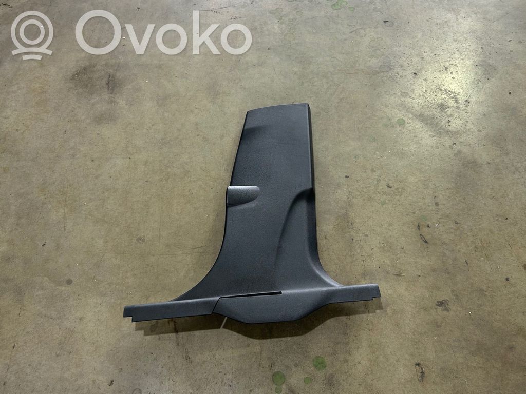 Ford Focus Pilar (B) (inferior) 
