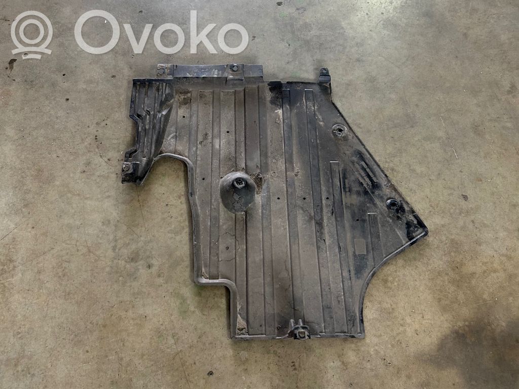 Ford Focus Alustan takasuoja välipohja 