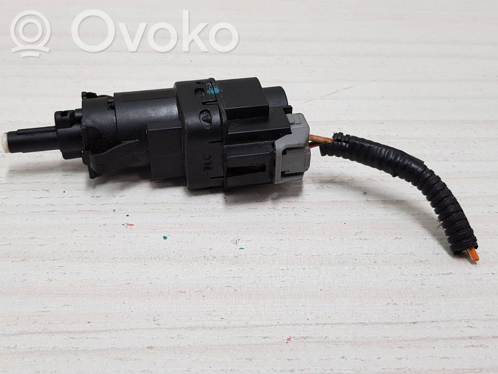 Czujnik pedału hamulca / stopu   3M5T13480AC,1223097,1227339,1234382,3M5T13480AA,3M5T13840AB,3M5T13840AC,3M5Z13480AA,3M5Z13480AB
