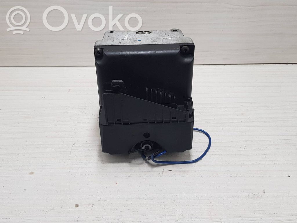 Audi A8 S8 D2 4D ABS bloks 