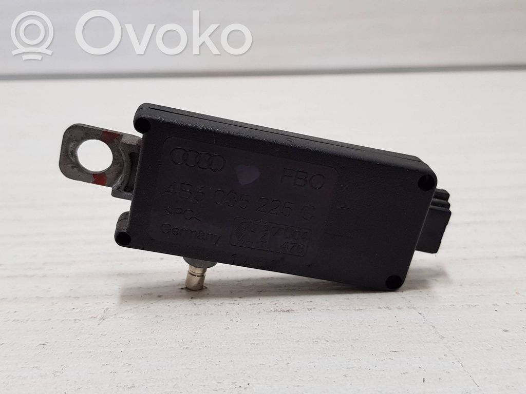 Audi A6 S6 C5 4B Antenos valdymo blokas 