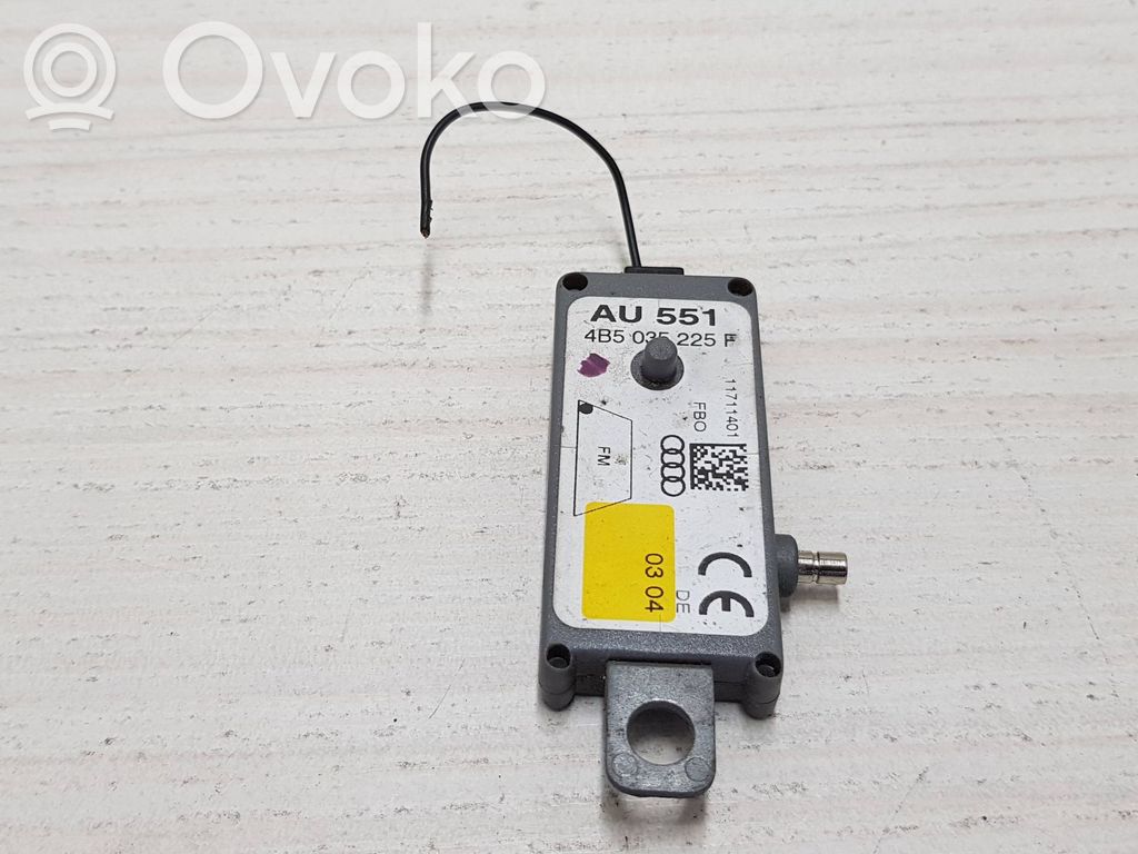 Audi A6 S6 C5 4B Antenos stiprintuvas 