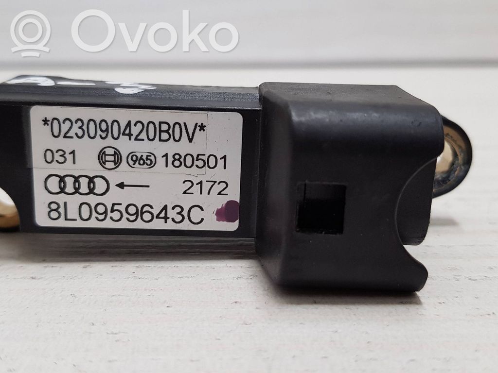 Audi A3 S3 8L Airbag deployment crash/impact sensor 