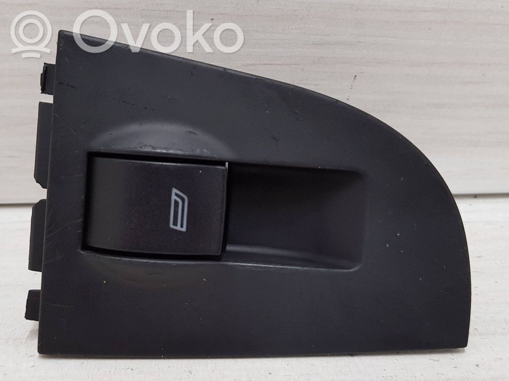 Audi A6 S6 C5 4B Electric window control switch 
