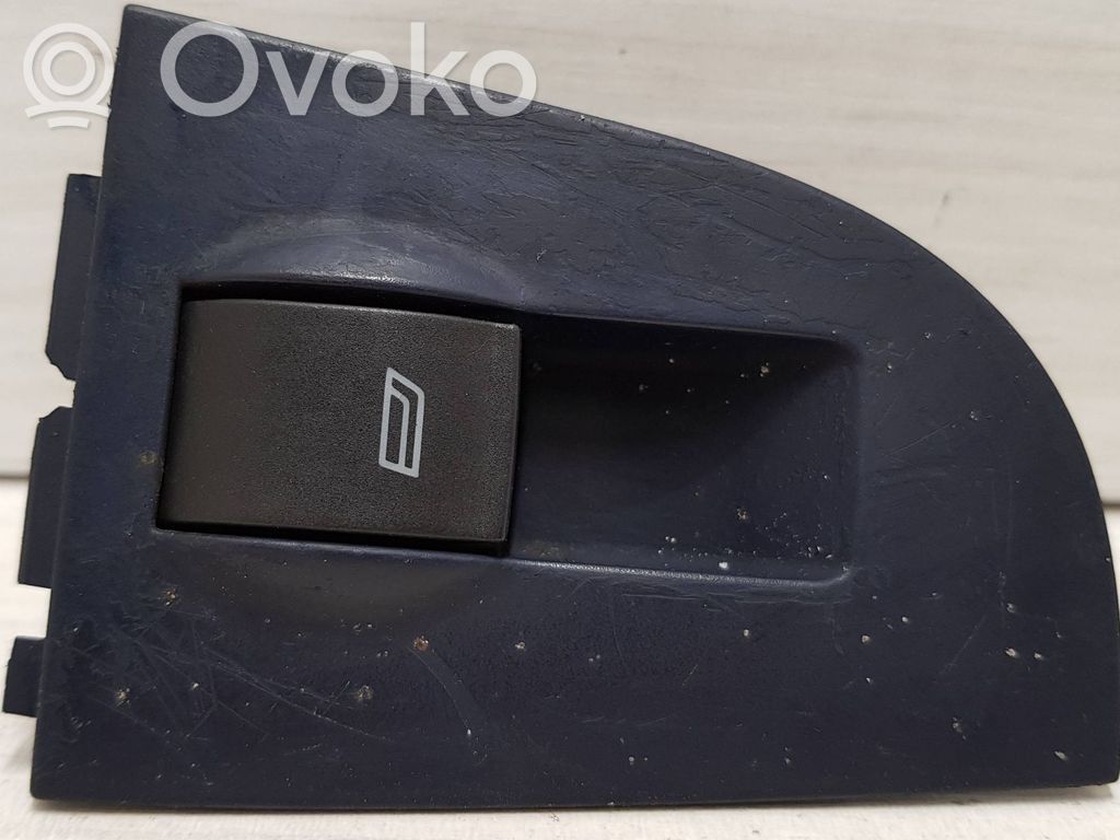 Audi A6 S6 C5 4B Electric window control switch 