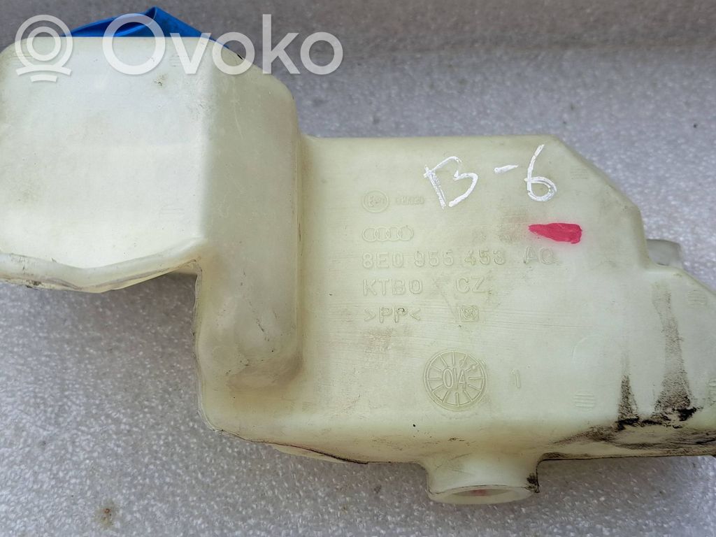 Audi A4 S4 B6 8E 8H Langų skysčio bakelis 