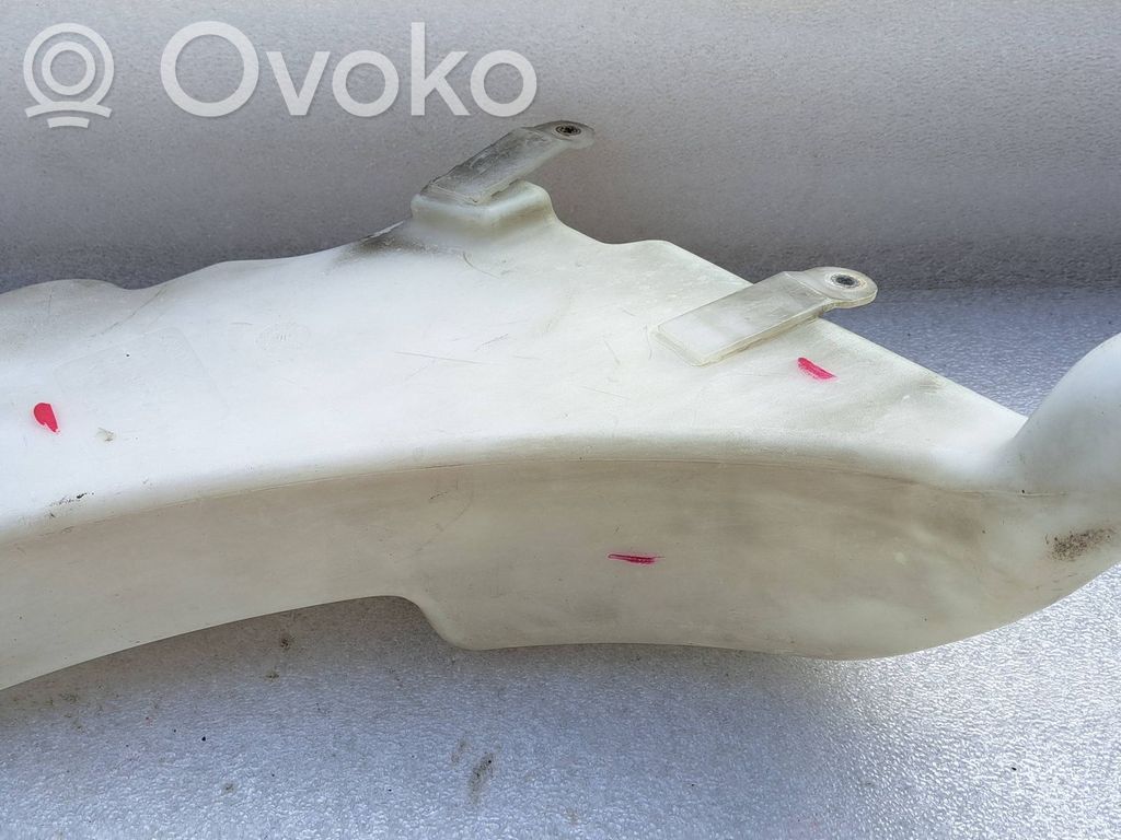 Audi A8 S8 D2 4D Langų skysčio bakelis 