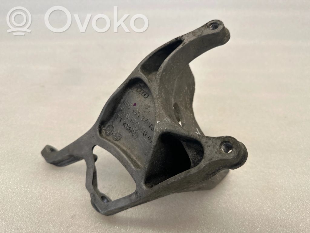 Audi A8 S8 D3 4E Engine mounting bracket 