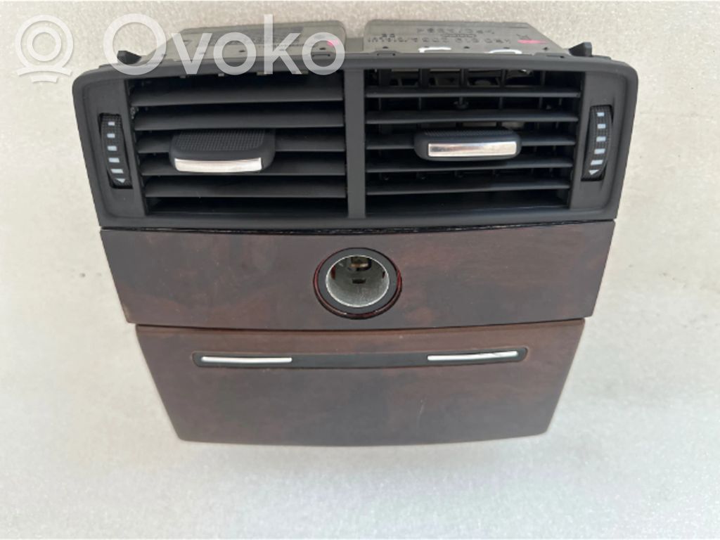 Audi A8 S8 D3 4E Rear air vent grill 