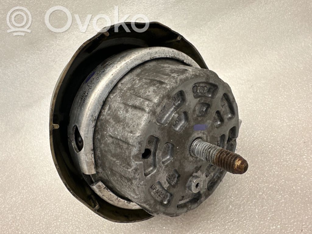 Audi A6 S6 C6 4F Engine mount bracket 