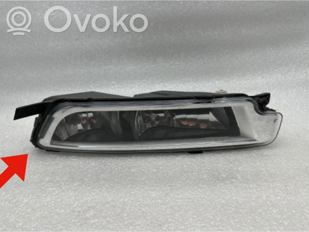 Volkswagen PASSAT B8 Światło przeciwmgłowe przednie 