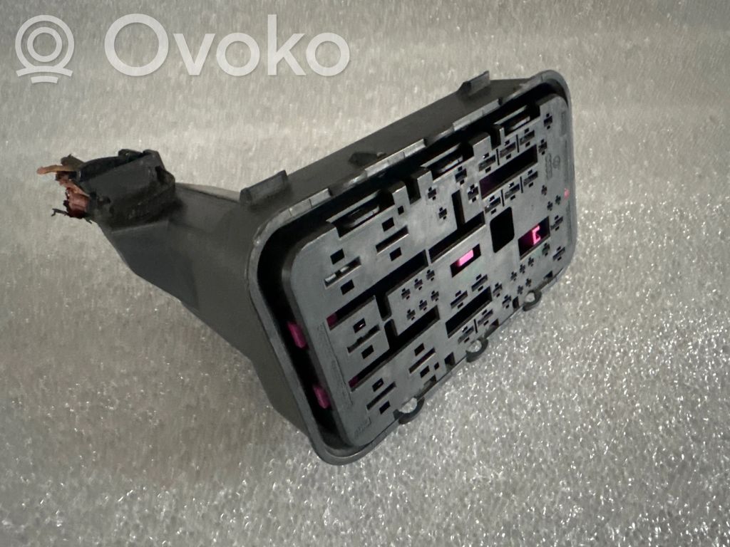 Sulakemoduuli   1K0937700B