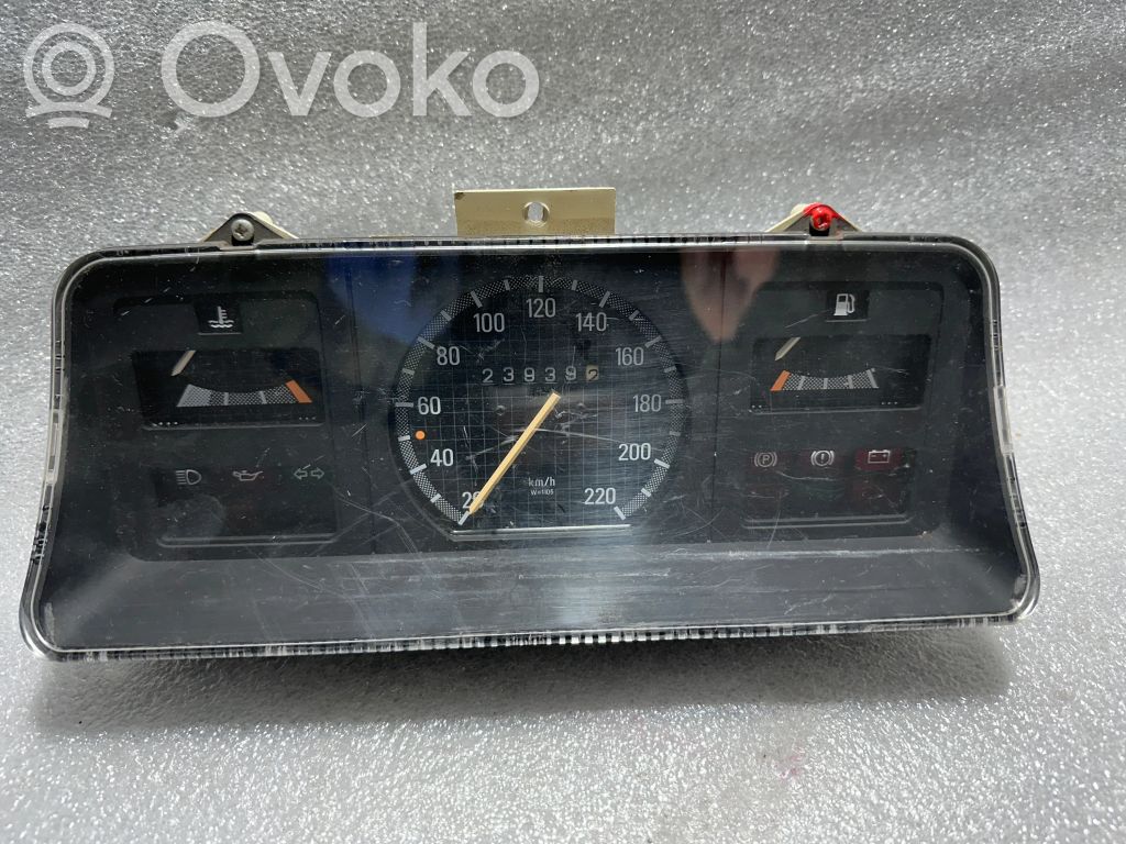 Opel Kadett E Speedometer (instrument cluster) 