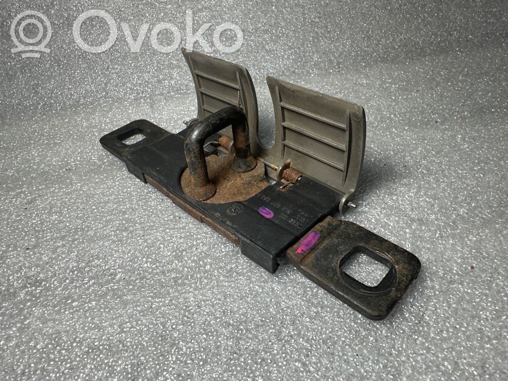 Audi A3 S3 8L Serrure de loquet coffre 