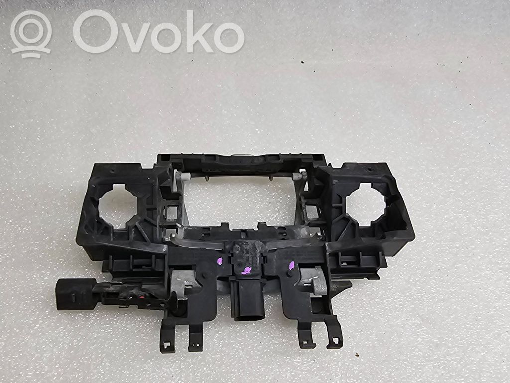 Etuoven ulkokahva   4E1837885E,4E2837886E,4E1837885F