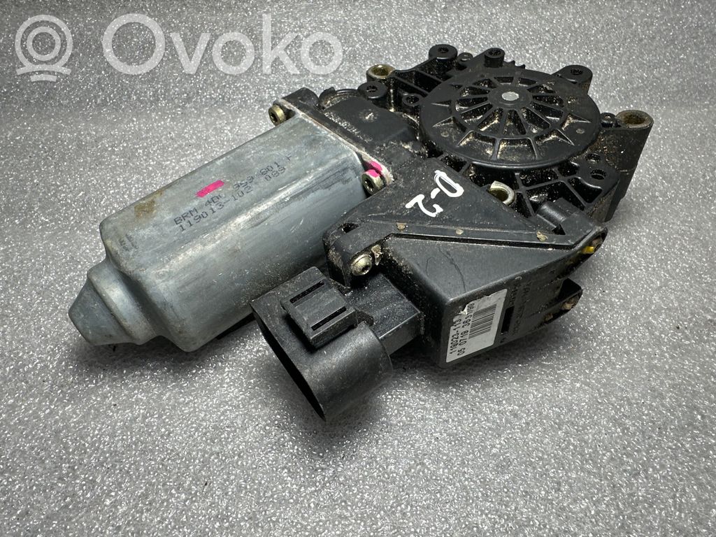Audi A8 S8 D2 4D Rear door window regulator motor 