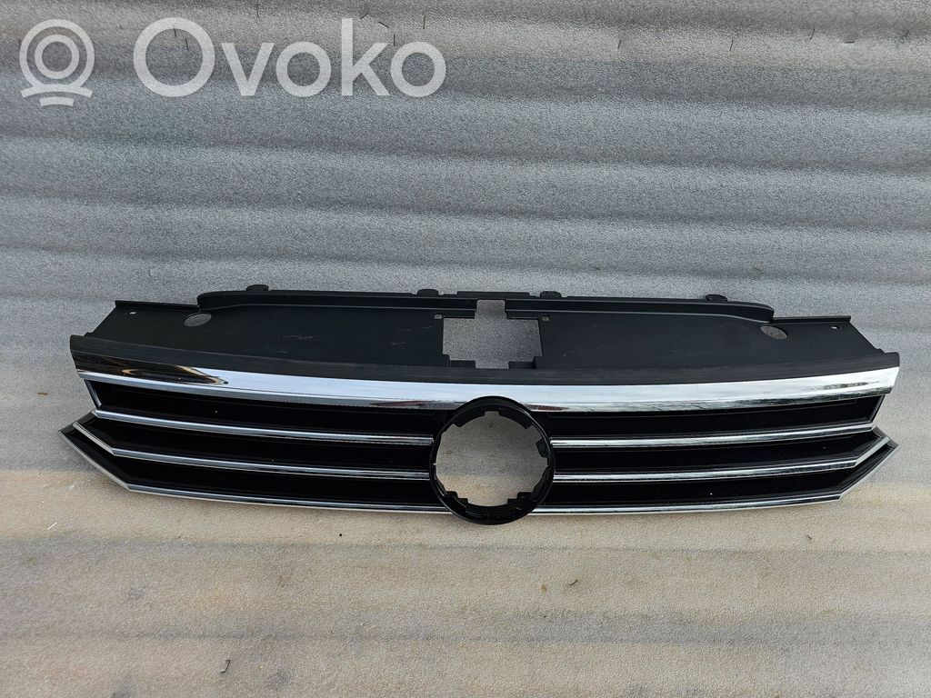 Volkswagen PASSAT B8 Maskownica / Grill / Atrapa górna chłodnicy 