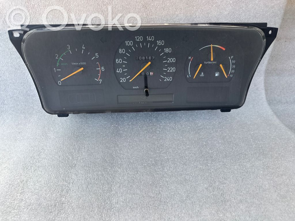 Saab 9000 CD Speedometer (instrument cluster) 