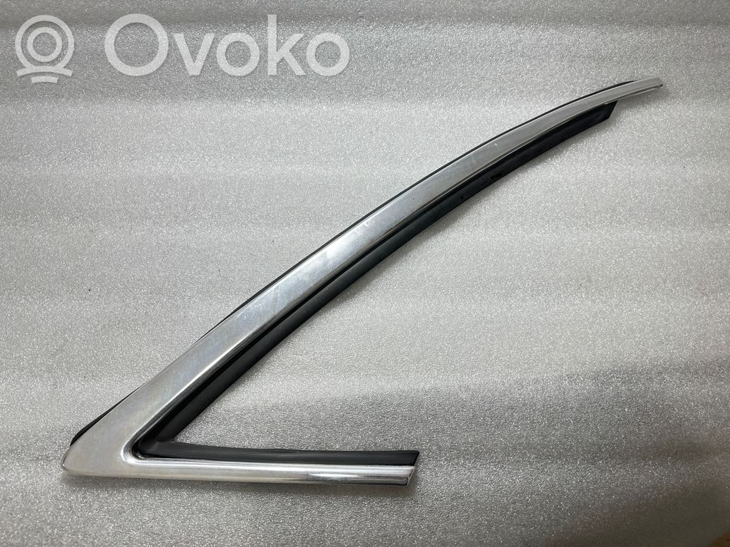 Audi A8 S8 D2 4D Lasin takaosan lista 