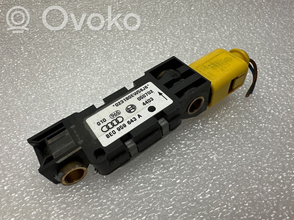 Czujnik uderzenia Airbag   8E0959643A,023180EW58E6,050702