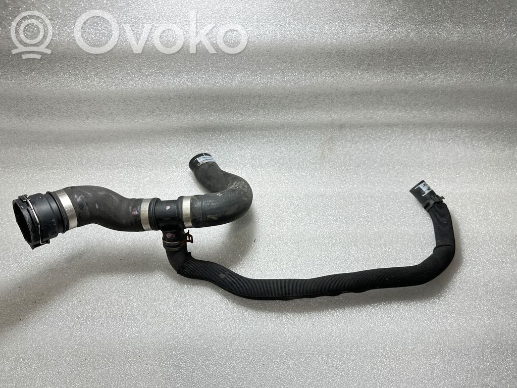 Audi A6 S6 C6 4F Tubo flessibile del liquido di raffreddamento del motore 