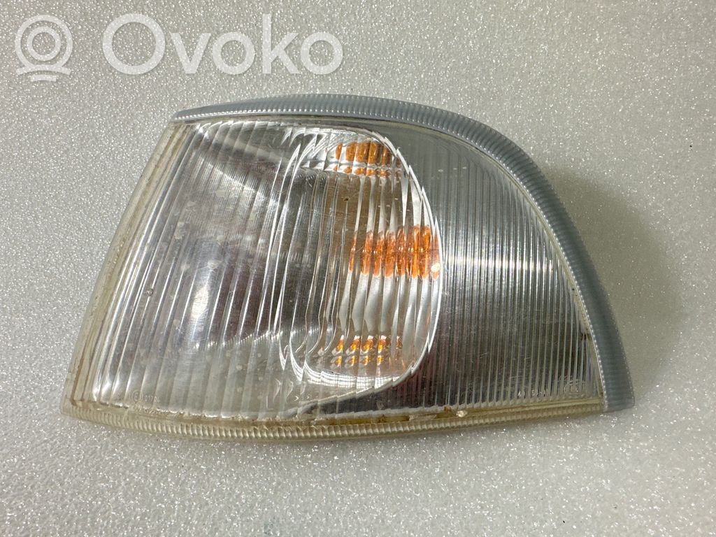 Volvo S40, V40 Kierunkowskaz przedni 