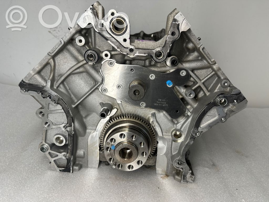 Audi A4 S4 B9 Engine block 