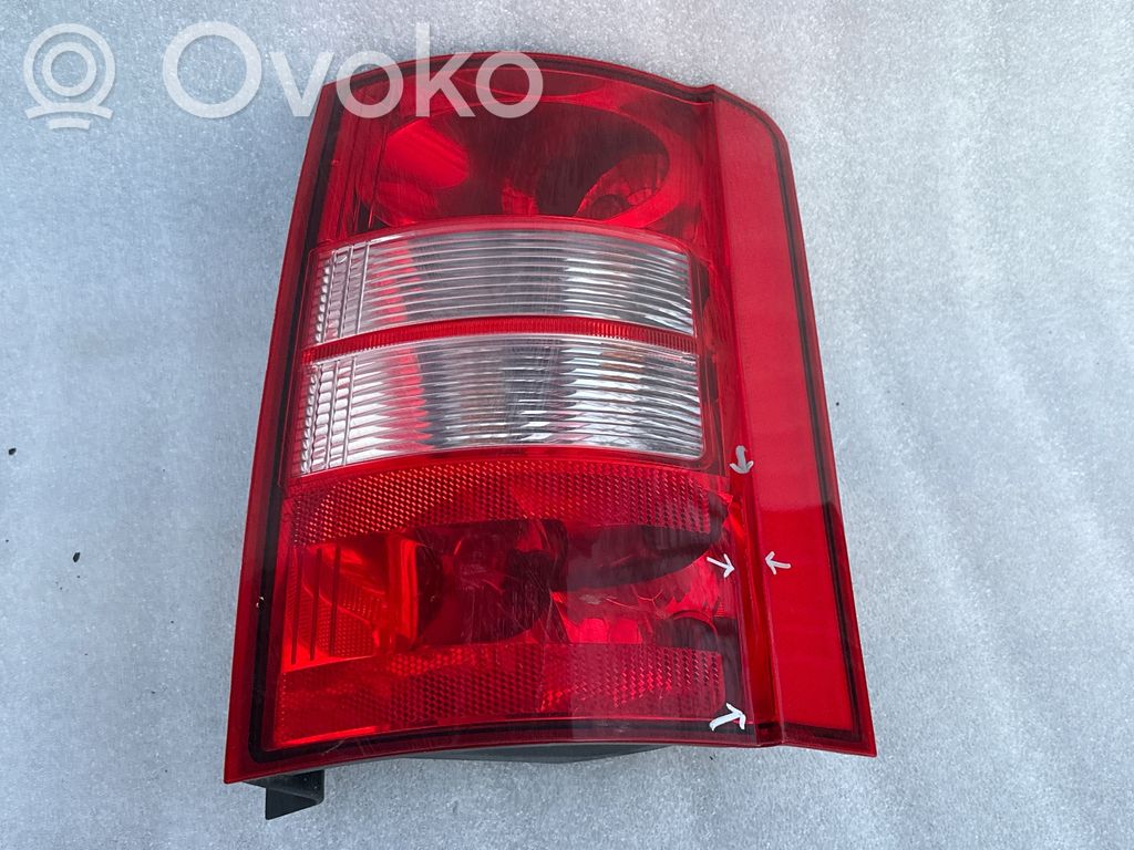 Chrysler Voyager Luci posteriori 