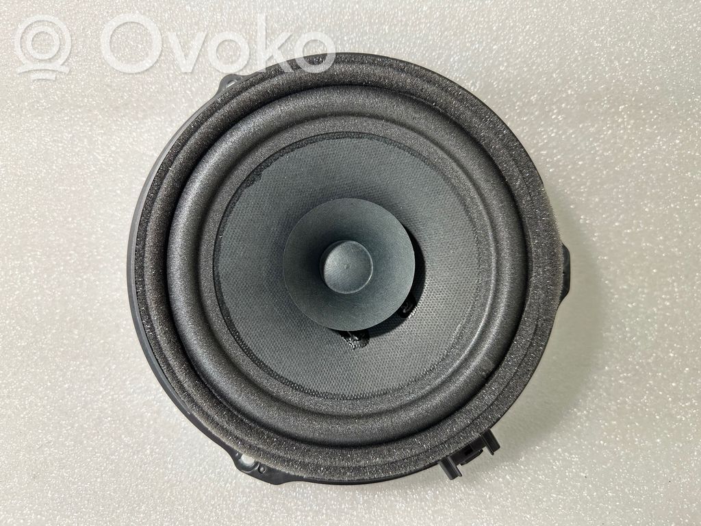 Ford Fiesta Enceinte de porte arrière 
