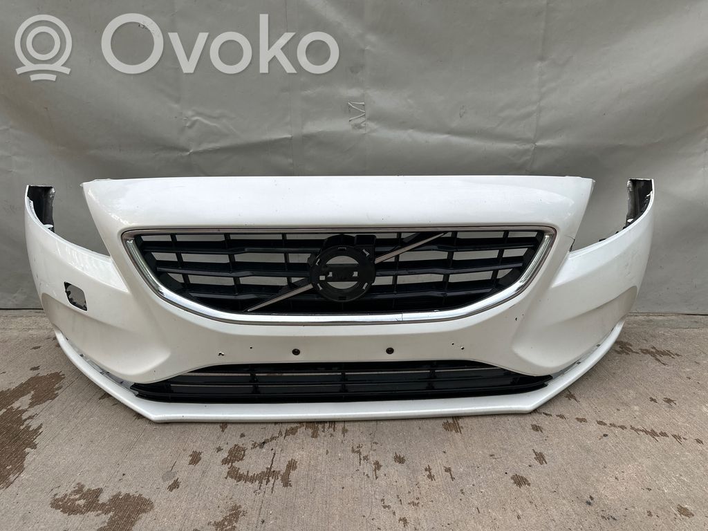 Volvo V40 Bară față 