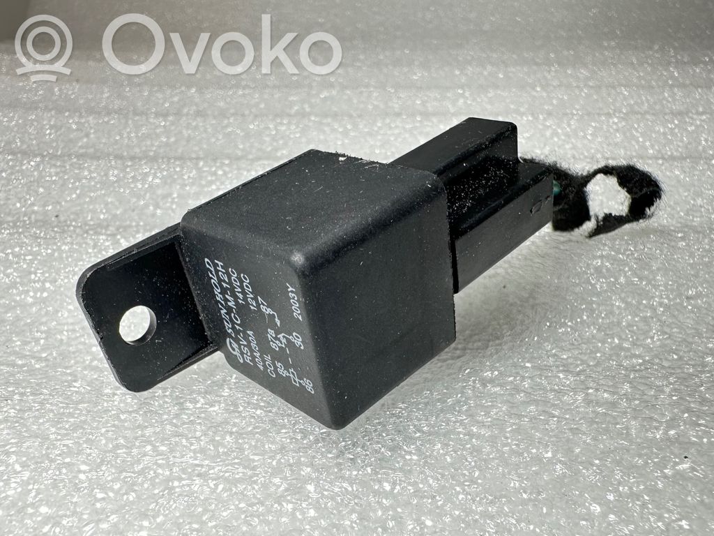 Audi 80 90 B3 Muu rele 