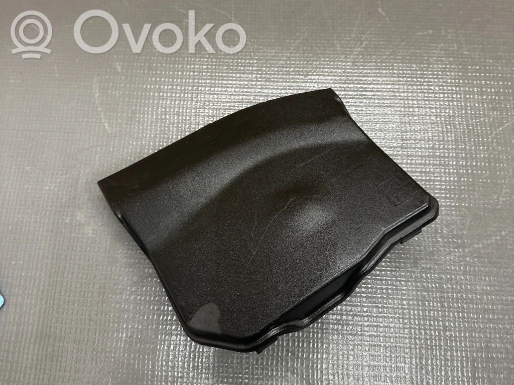 Volvo V70 Pokrywa skrzynki akumulatora 