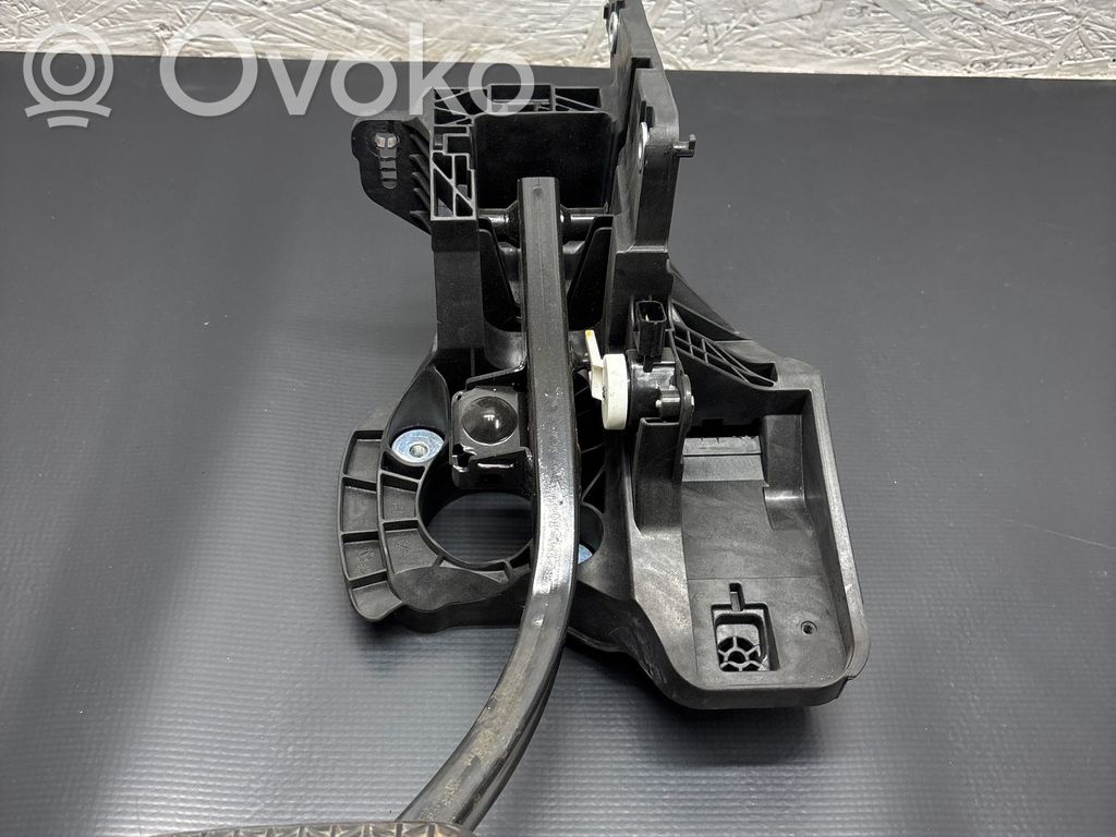 Opel Insignia B Pedal de freno 